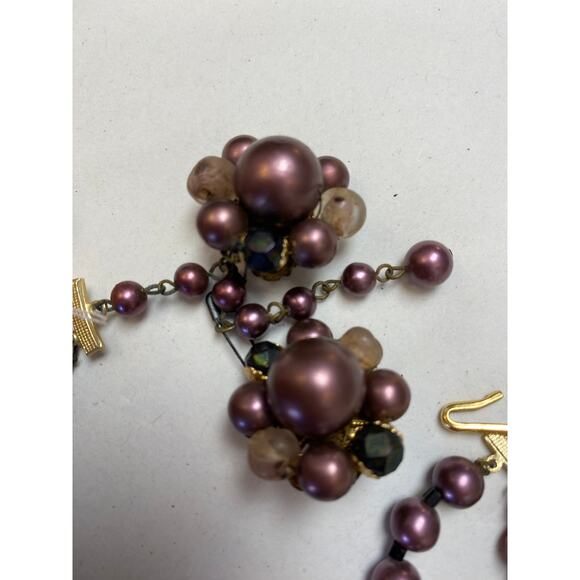vintage 1950s multi strand purple beaded necklace and earrings, costume jewelry - Picture 4 of 8